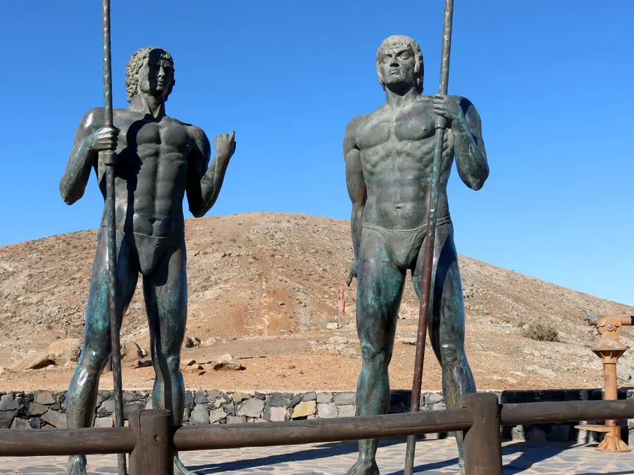 Le statue dei re Guise e Ayose a Betancuria
