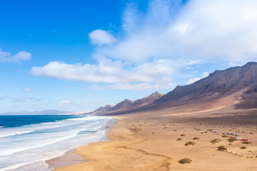 Le onde dell'Atlantico sulla spiaggia di Cofete